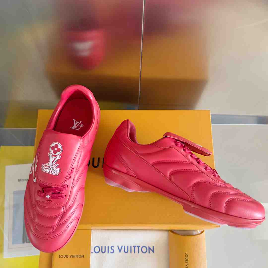 Louis Vuitton LV Footprint Soccer Sneaker   1AHDOR - DesignerGu