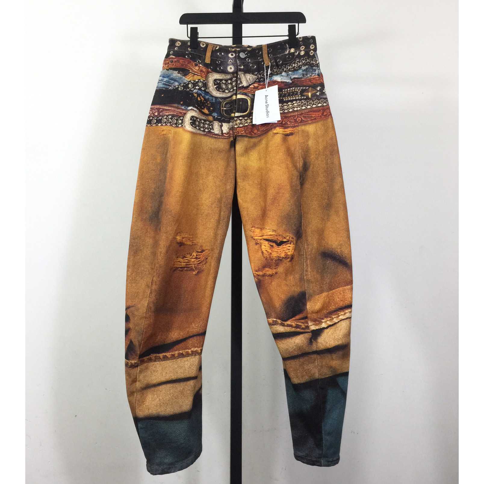 Acne Studios Loose Fit Jeans  - DesignerGu