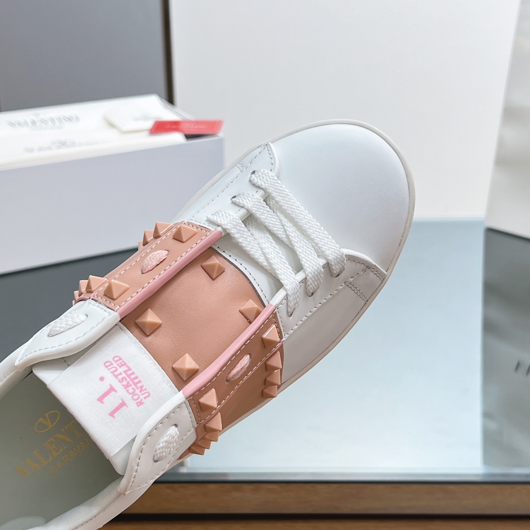 Valenti Rockstud Untitled Sneakers - DesignerGu