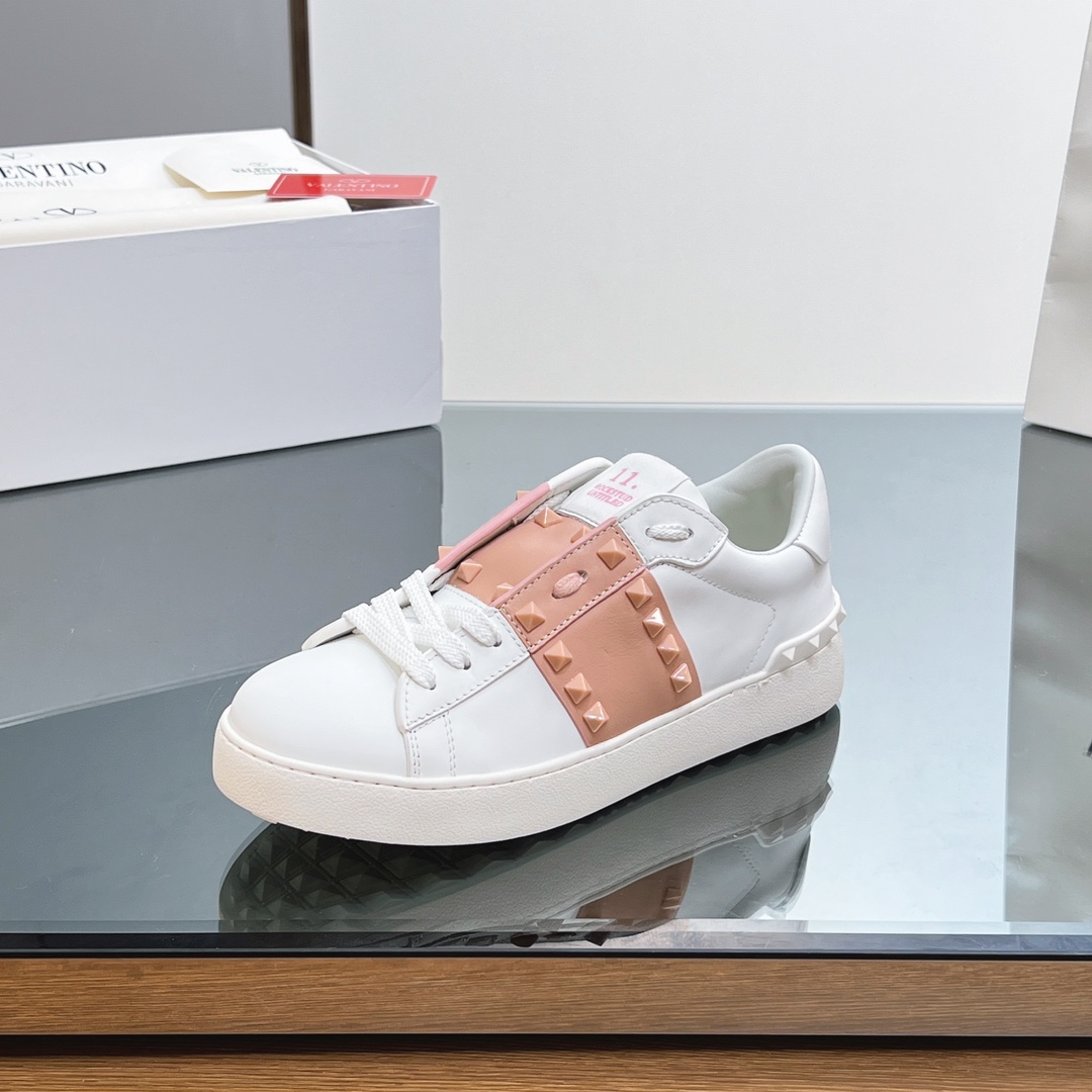 Valenti Rockstud Untitled Sneakers - DesignerGu