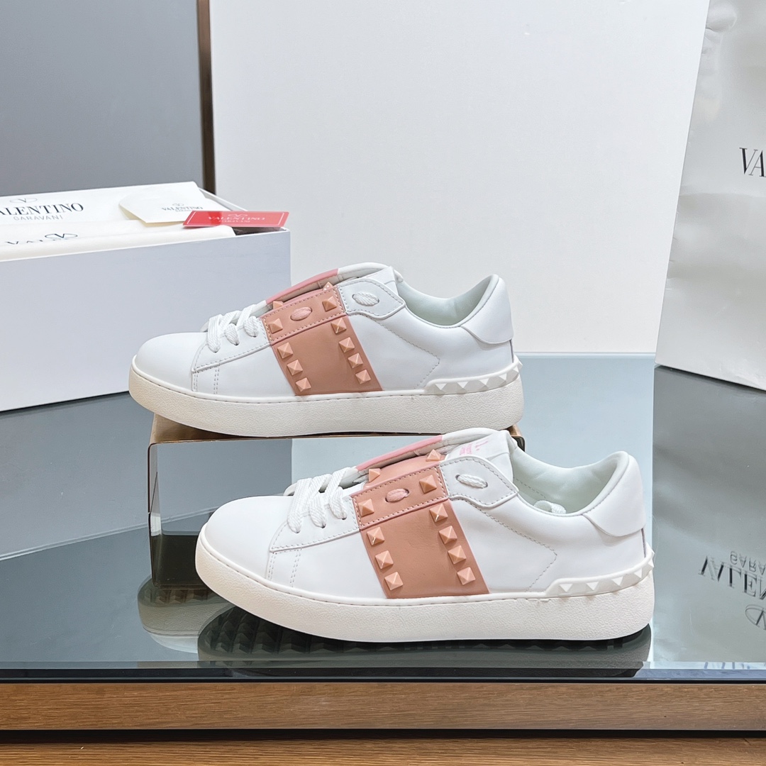 Valenti Rockstud Untitled Sneakers - DesignerGu