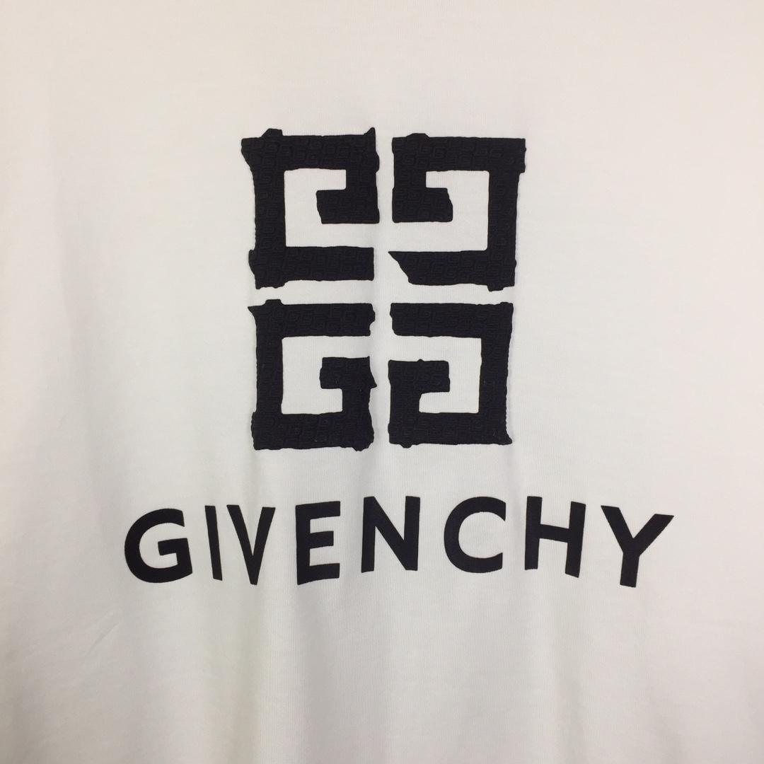 Givenchy Short-sleeved T-shirt In Cotton - DesignerGu