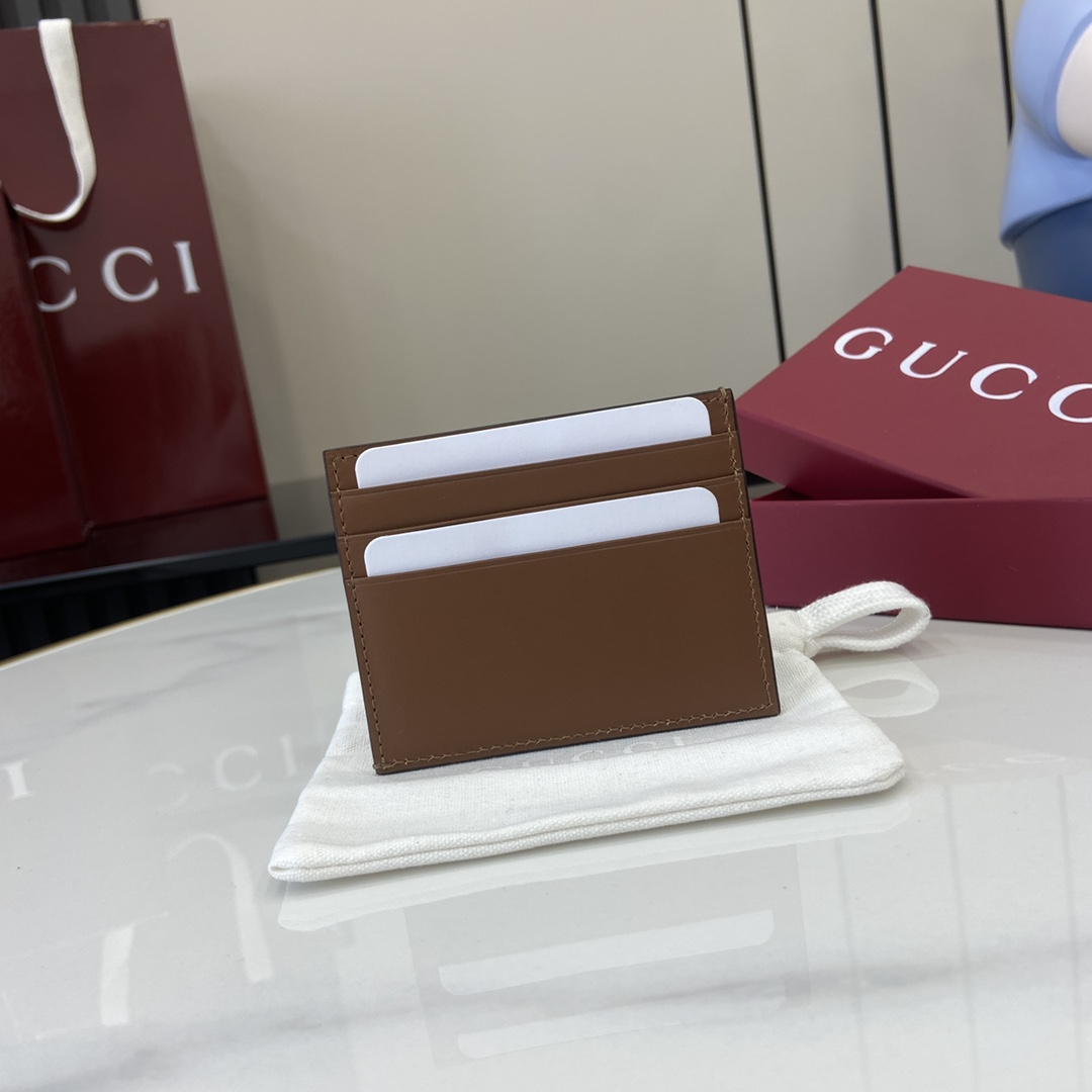 Gucci GG Emblem Embossed Card Case - DesignerGu