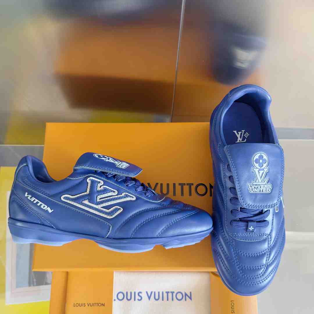 Louis Vuitton LV Footprint Soccer Sneaker   1AHDP8 - DesignerGu