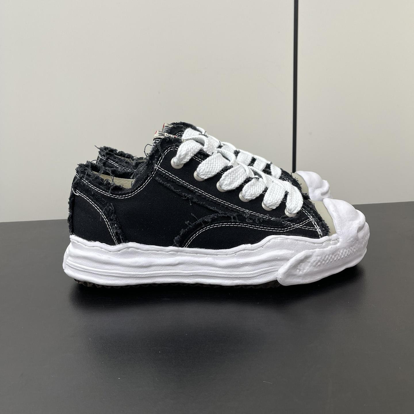 Maison Mihara Yasuhiro Low-Top Sneakers - DesignerGu