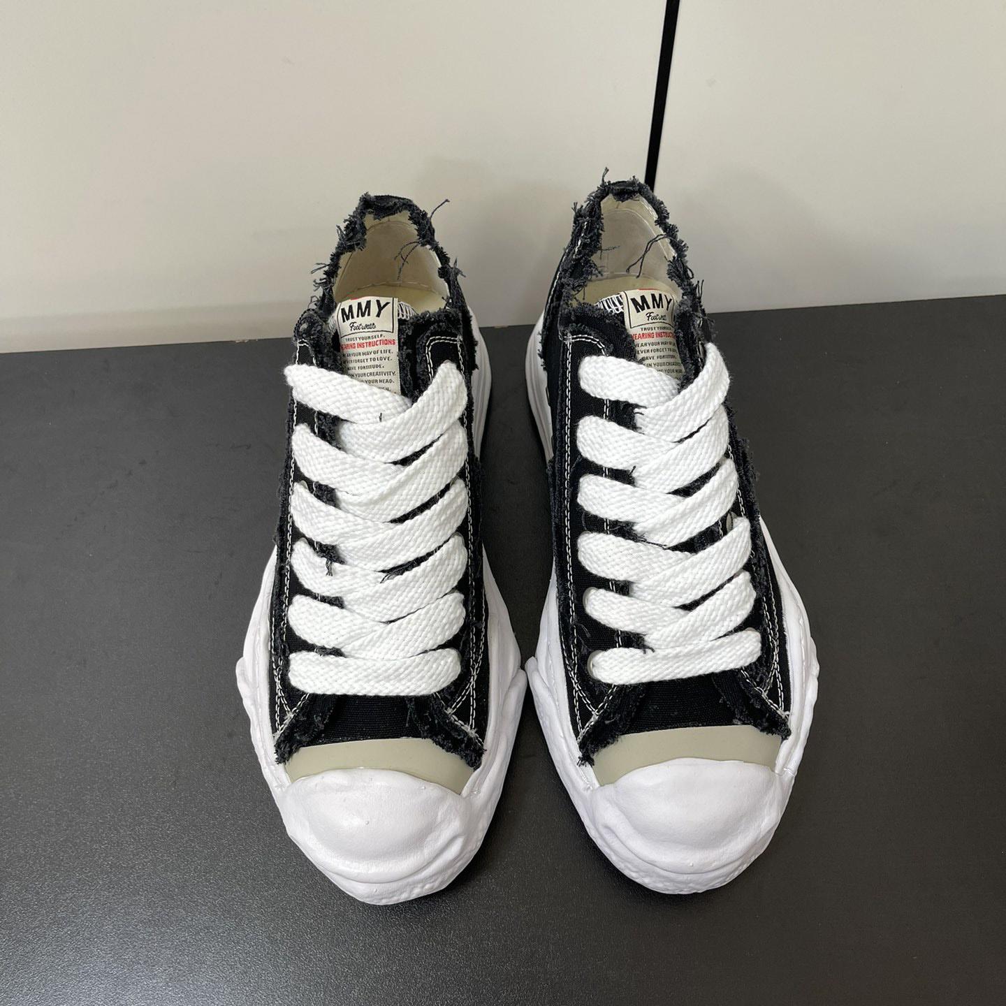 Maison Mihara Yasuhiro Low-Top Sneakers - DesignerGu