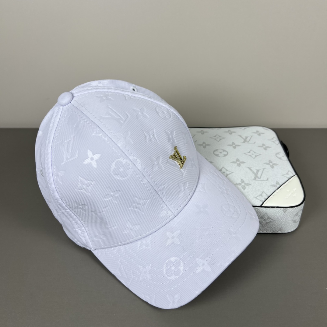 Louis Vuitton Monogram Cap - DesignerGu