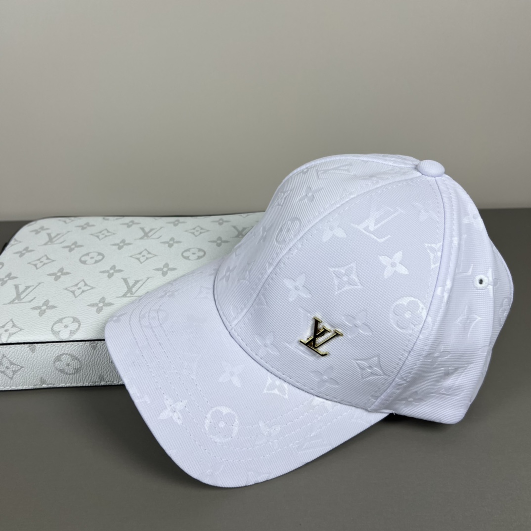 Louis Vuitton Monogram Cap - DesignerGu