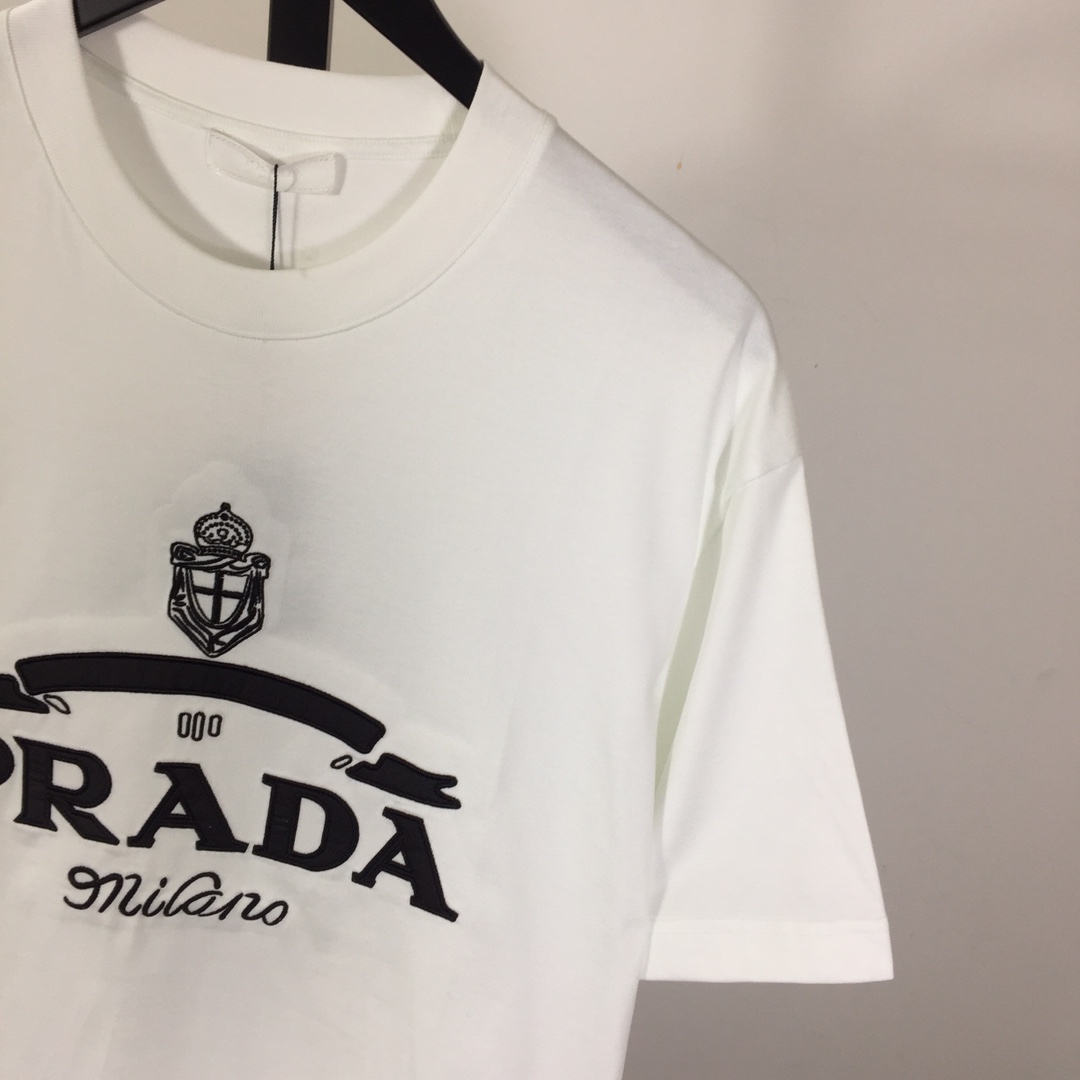 Prada Cotton T-Shirt - DesignerGu