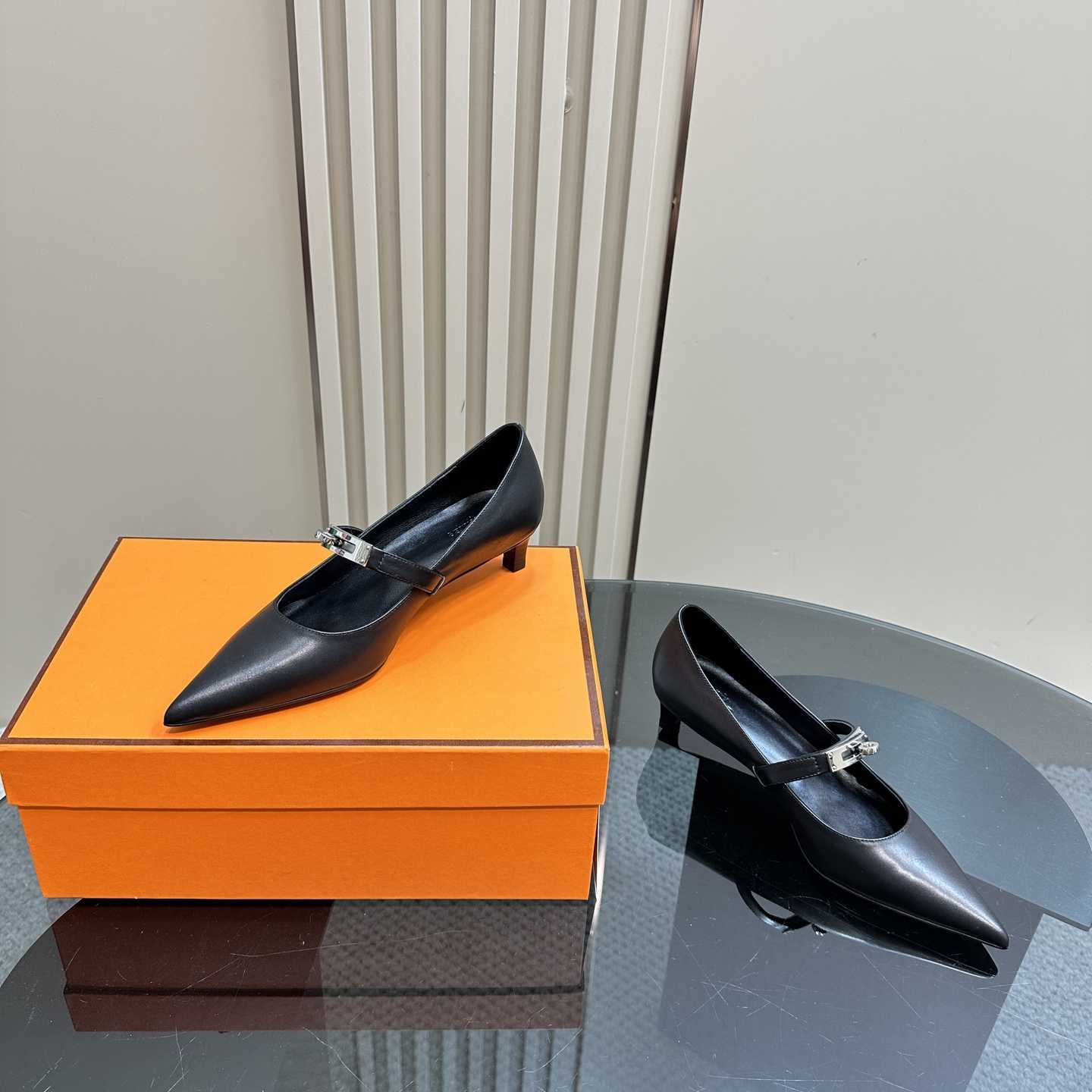 Hermes Kiara 40 Pump - DesignerGu