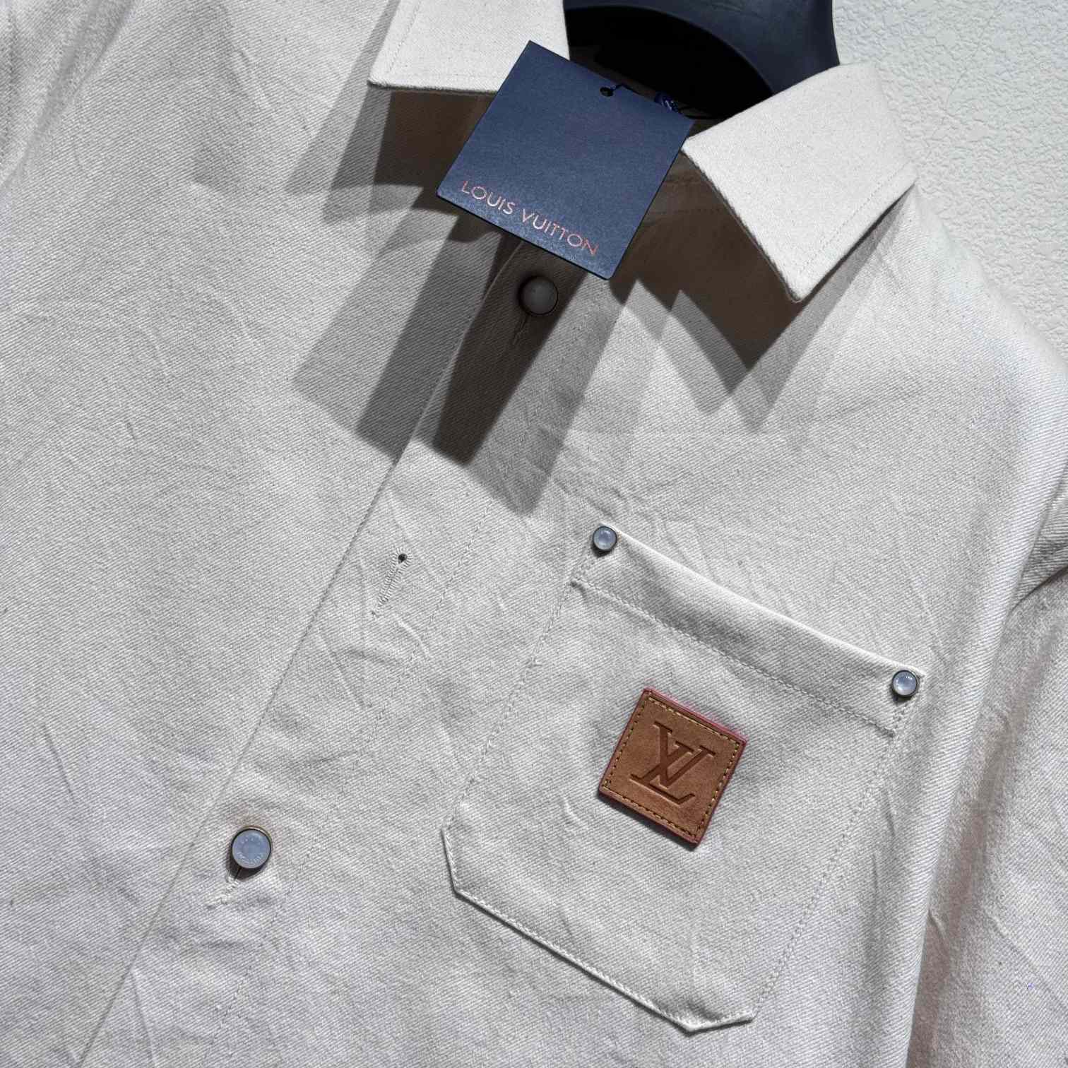 Louis Vuitton Silk-Blend Short-Sleeved Shirt   1AHCHZ - DesignerGu