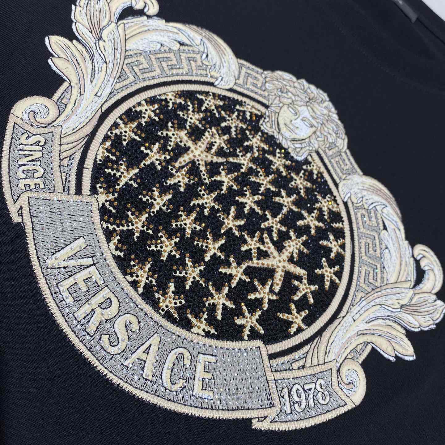 Versace Crystal Starfish Blason T-Shirt Black  - DesignerGu