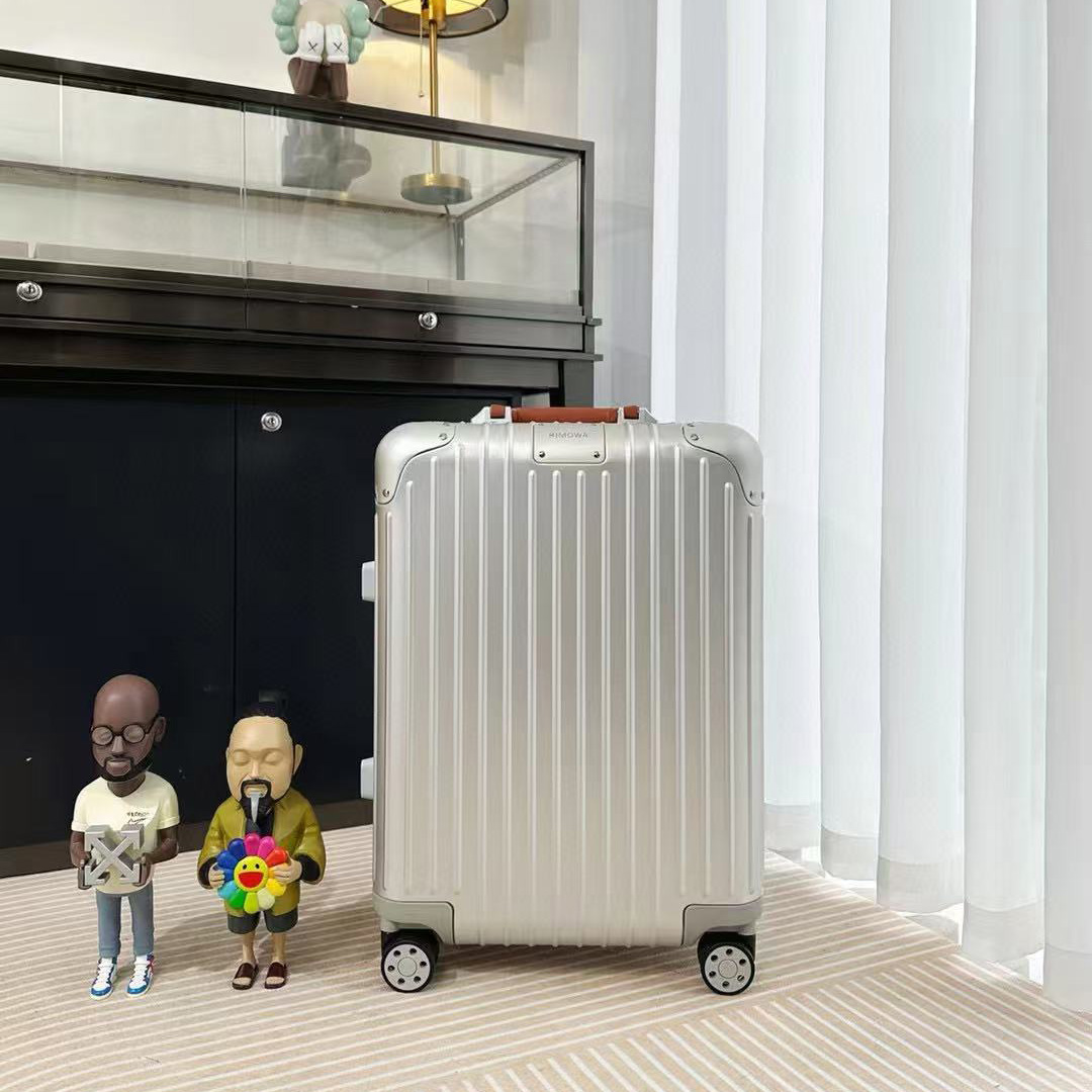 Rimowa Luggage    - DesignerGu