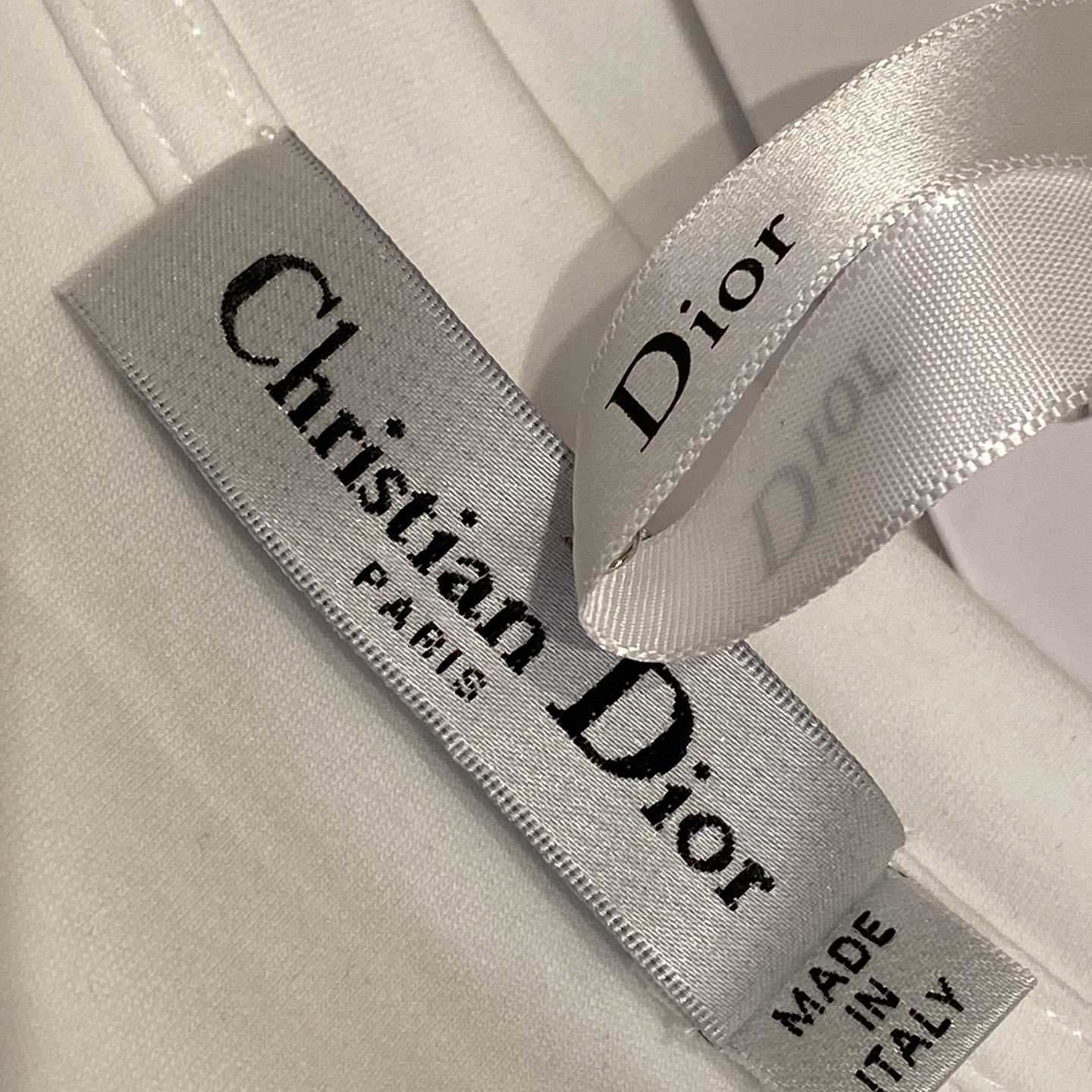 Dior T-Shirt  - DesignerGu