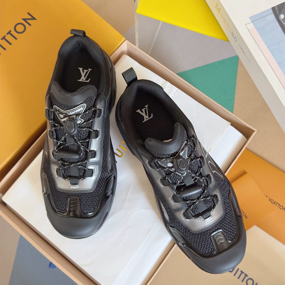 Louis Vuitton LV Runner Tatic Sneaker   1ADGZW - DesignerGu