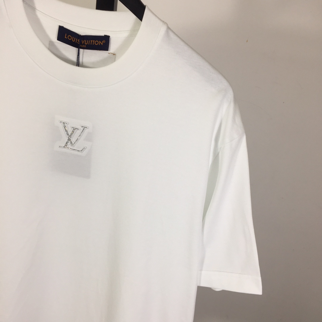 Louis Vuitton Embossed LV T-Shirt - DesignerGu