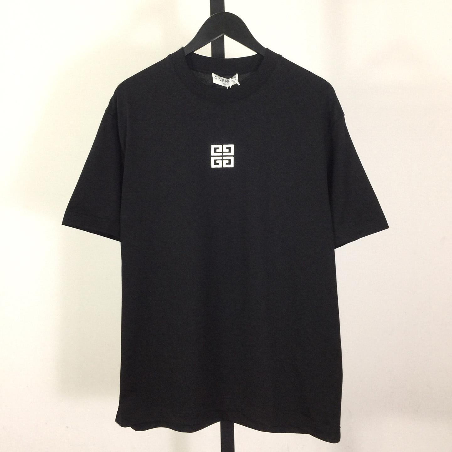 Givenchy 4G T-shirt In Cotton - DesignerGu